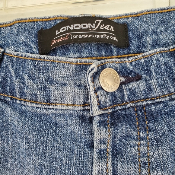 LondonJean Women's 6 Mid Rise All Button Fly Straight Leg Denim Blue Jeans - Picture 5 of 8